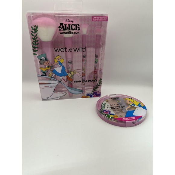 Disney Other - Wet n Wild Alice in Wonderland ~‎ Highlighter Palette & Makeup Brushes Limited!!
